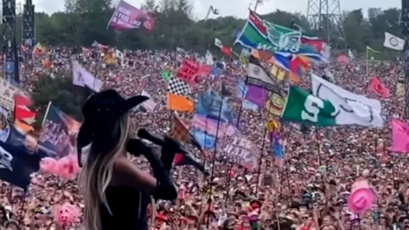 NZ Warriors fans spot what they reckon is 'the best' flag at Glastonbury Festival