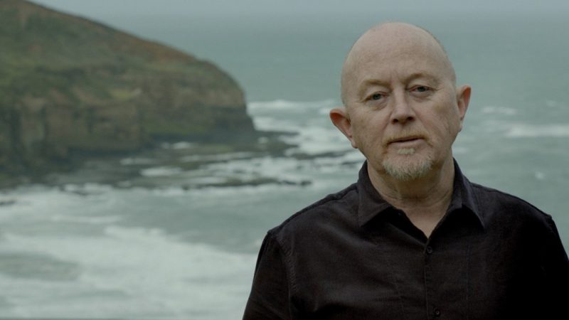 Sir Dave Dobbyn releases new te reo version of 'Slice of Heaven'